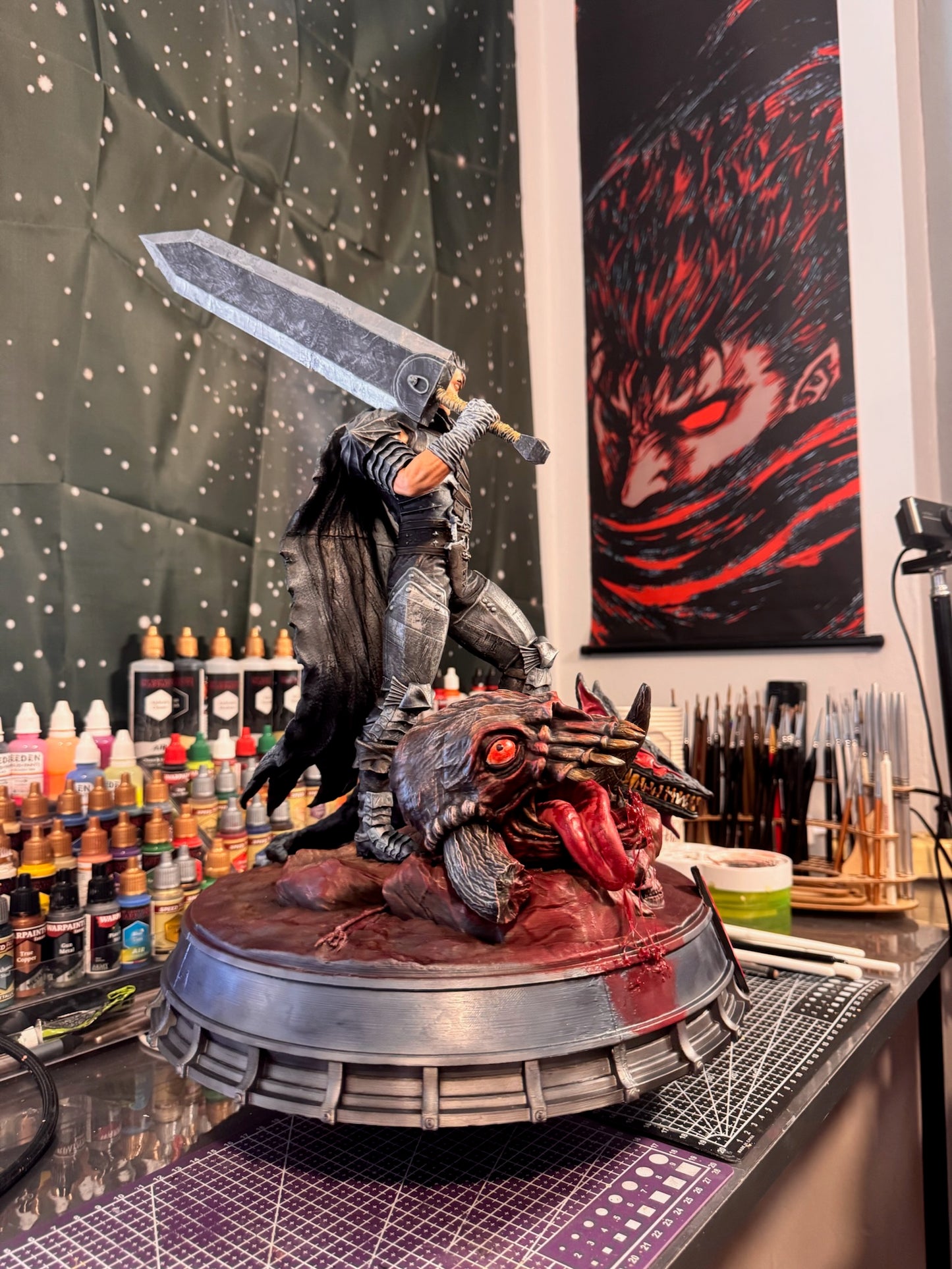 Guts – Berserk 55 cm Diorama | Hand-Painted Collector’s Statue | 3DPrintica Exclusive