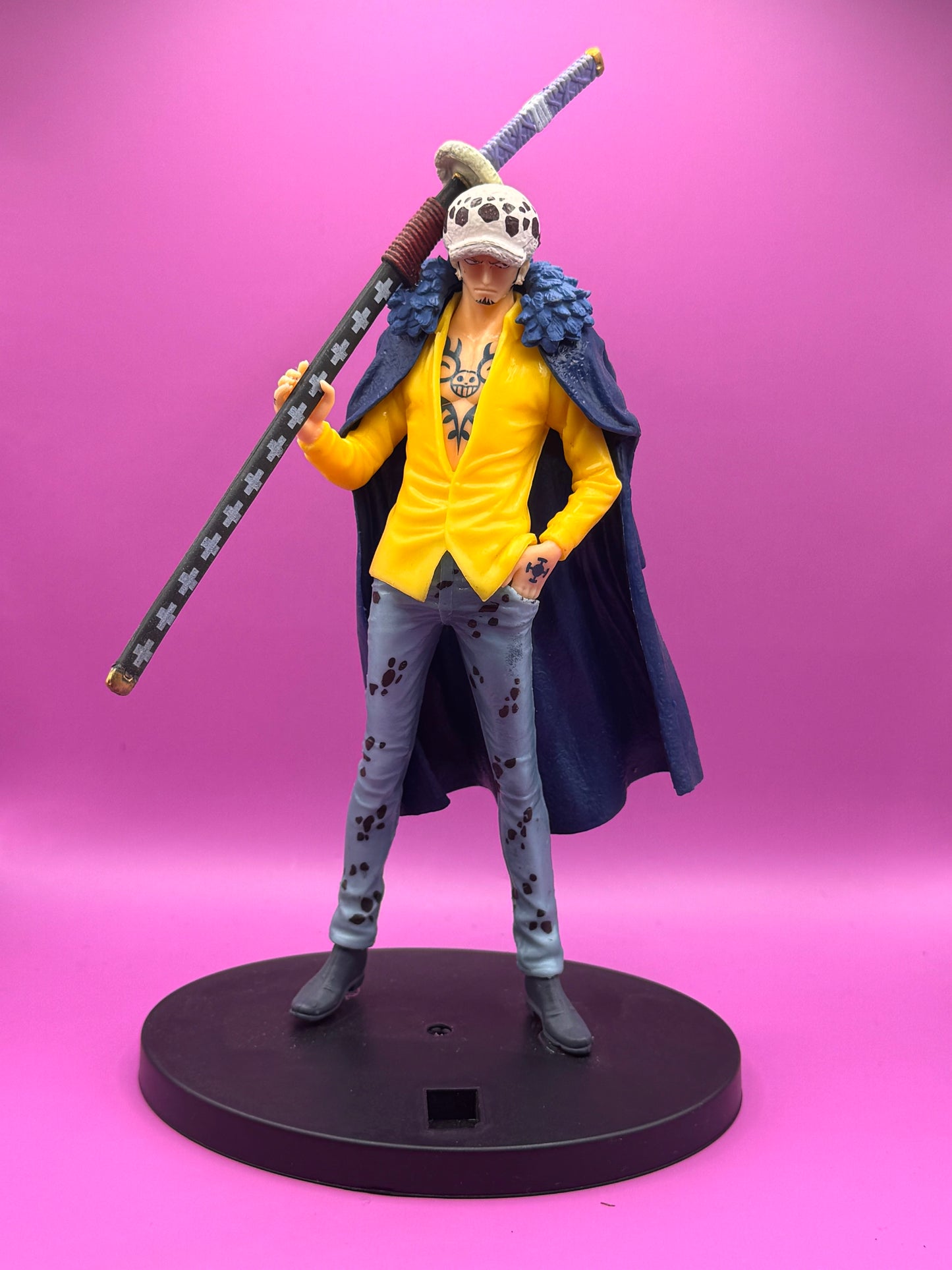 Trafalgar Law (Surgeon of Death) – 15cm Official Collectible Figure | 3DPrintica